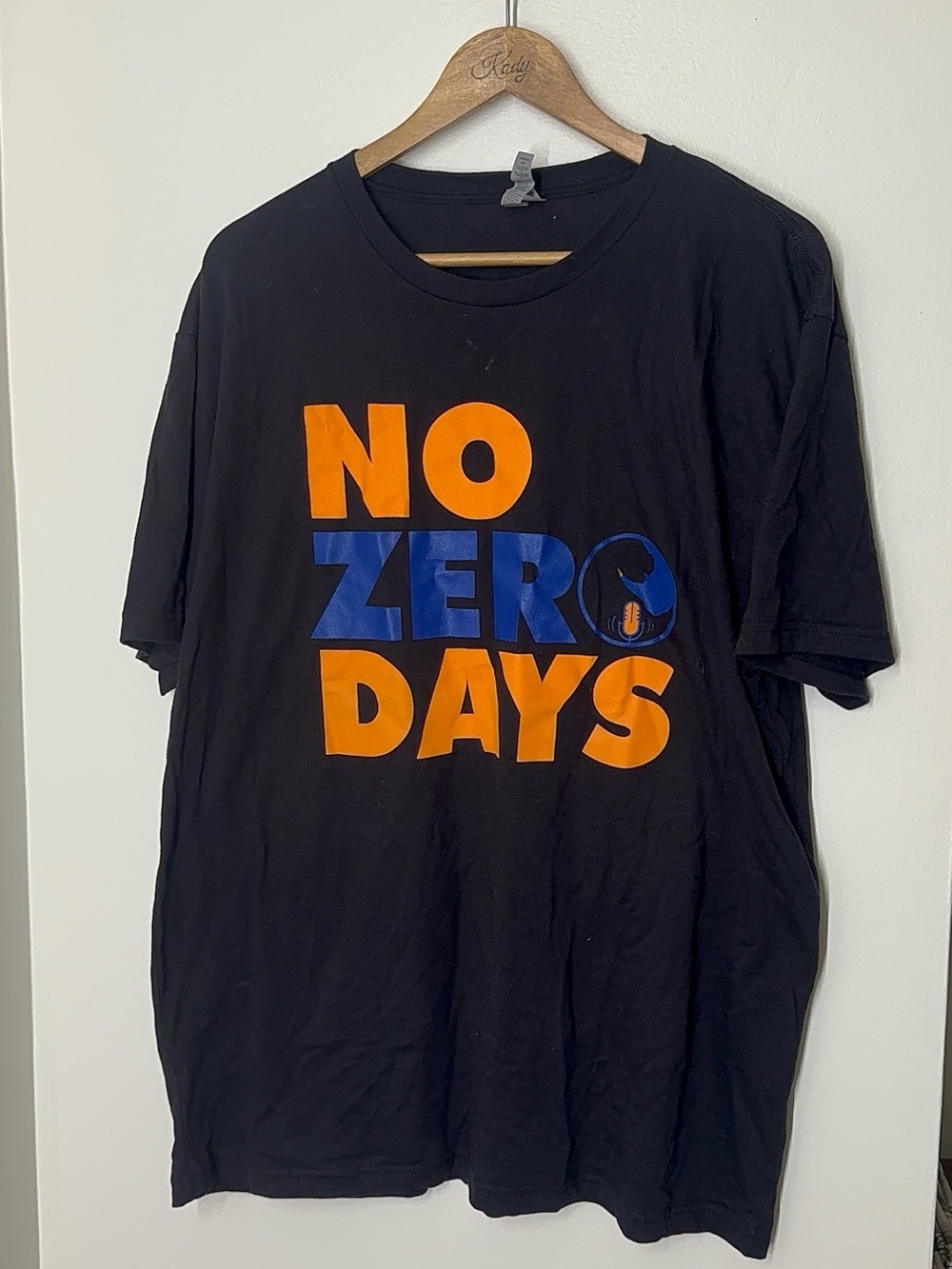 Next Level Apparel No Zero Days Graphic T-Shirt Black XL